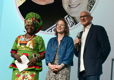 Preistraeger in der Kategorie „Gesunde Erde. Gesunde Kinder“ Rike Uhlenkamp, Rainer Kwiotek und Mary Madalo Harawa
Constructive World Award Verleihung im Fotografiska Museum in Berlin am 05.06.20255  /
Foto: BrauerPhotos / O.Walterscheid für BurdaForward