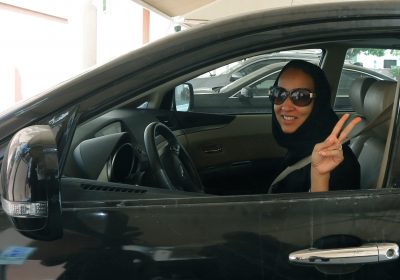 Manal-al-Sharif-im-Auto-Credits-AFP-2017-Marwan-Naamani